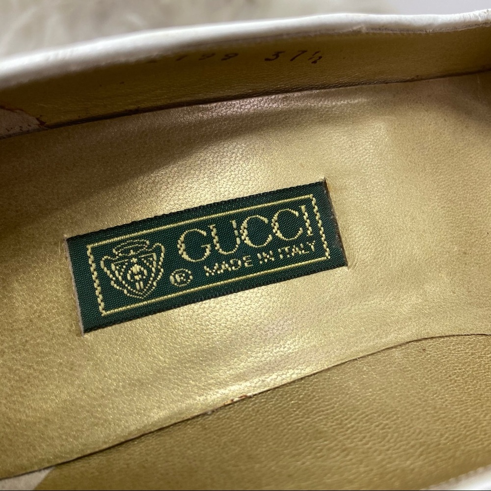 Gucci White Pointed Toe Leather Pumps with Gold Heel Accent - Picture 12 of 12